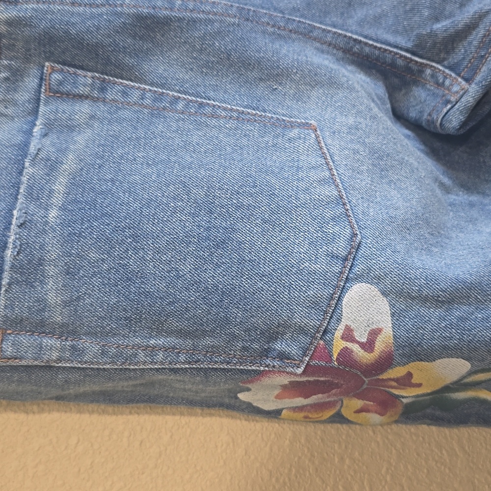 NWOT One Teaspoon Saints Orchid Painted Jeans. Size 26 - Picture 9 of 9